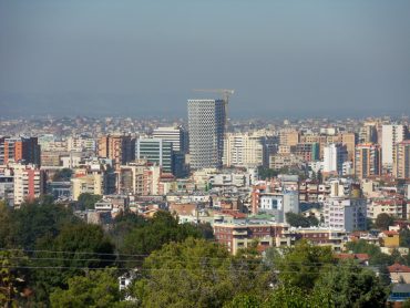 Tirana- palluar në beton